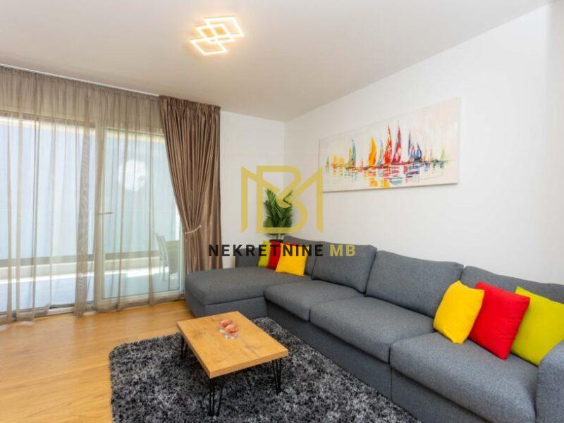 Iznajmljujemo potpuno namješten stan s balkonom na Visokoj, površine 53m2