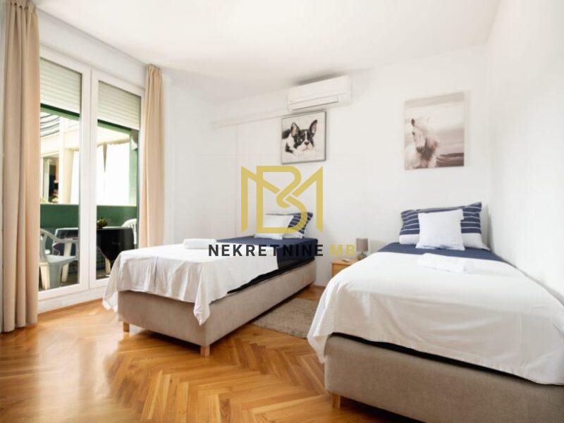 Prodajemo potpuno namješten stan u Splitu, površine 84m2
