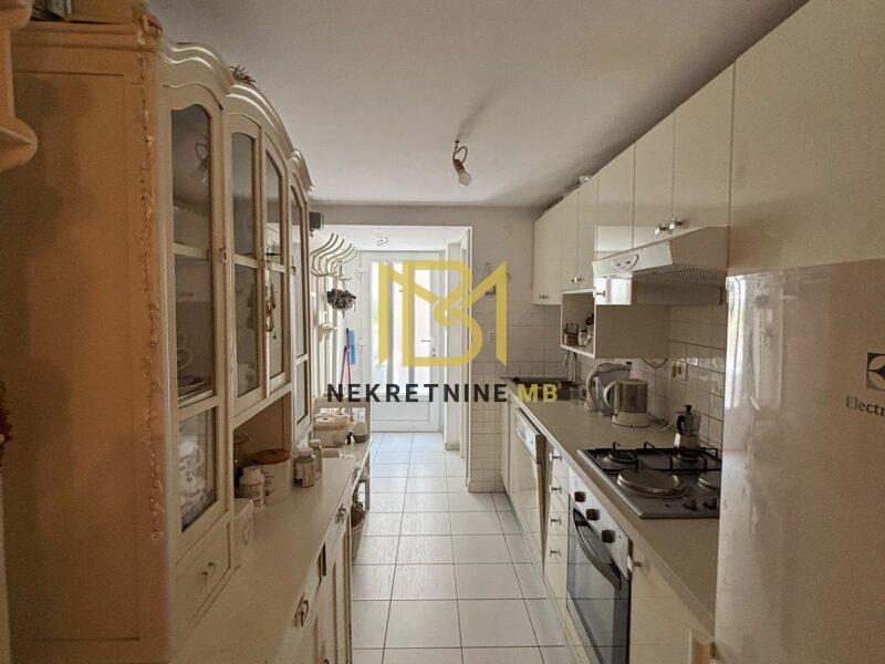 Prodajemo jednosoban stan u blizini centra, površine 42m2
