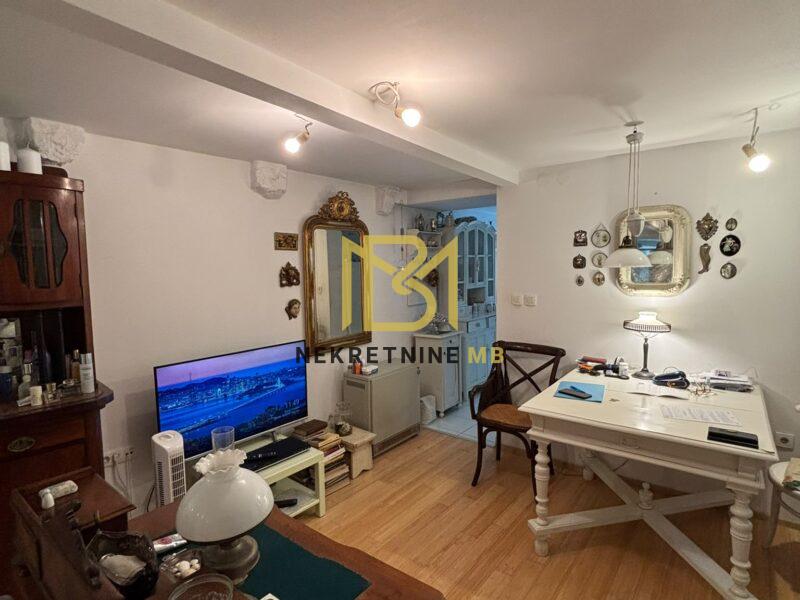 Prodajemo jednosoban stan u blizini centra, površine 42m2