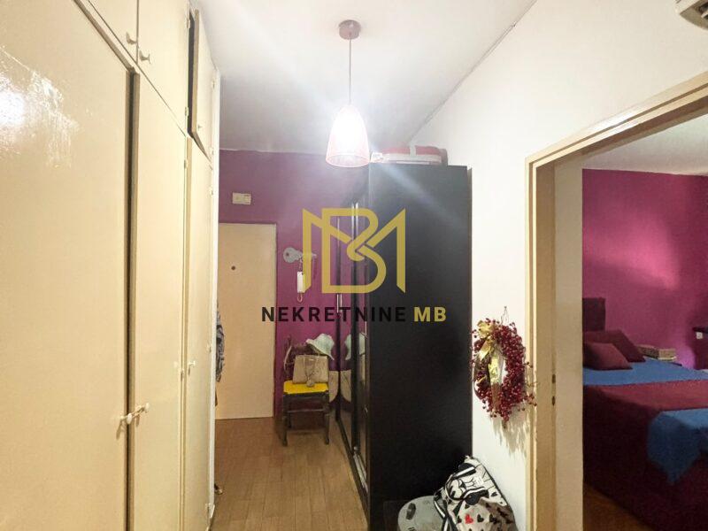 Prodajemo potpuno namješten stan u Splitu, površine 69m2, predio Bol