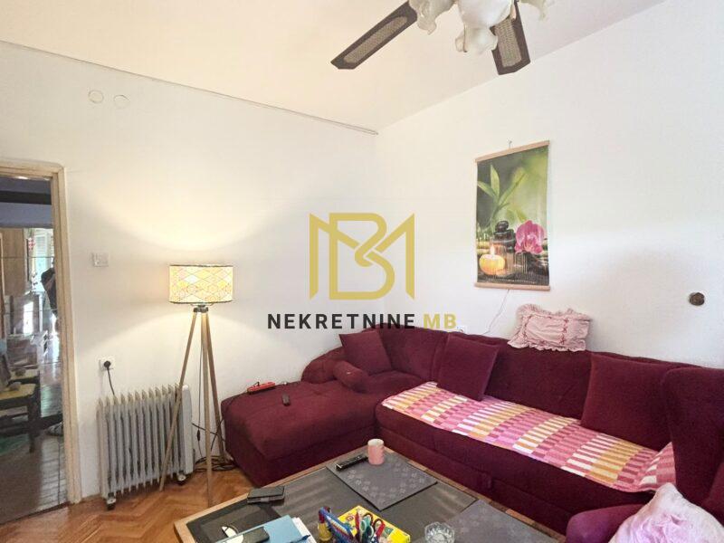 Prodajemo potpuno namješten stan u Splitu, površine 69m2, predio Bol