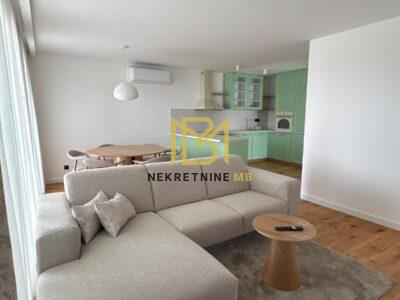 Iznajmljujemo namješten, dvosobni stan u Splitu, predio Sirobuja, površine 57m2