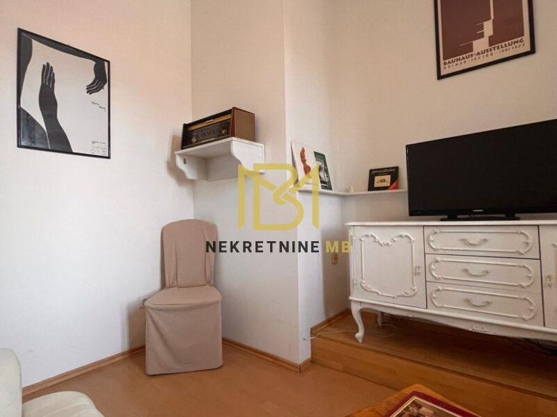 Iznajmljujemo potpuno namješten stan u Splitu, predio Varoš, površine 43m2