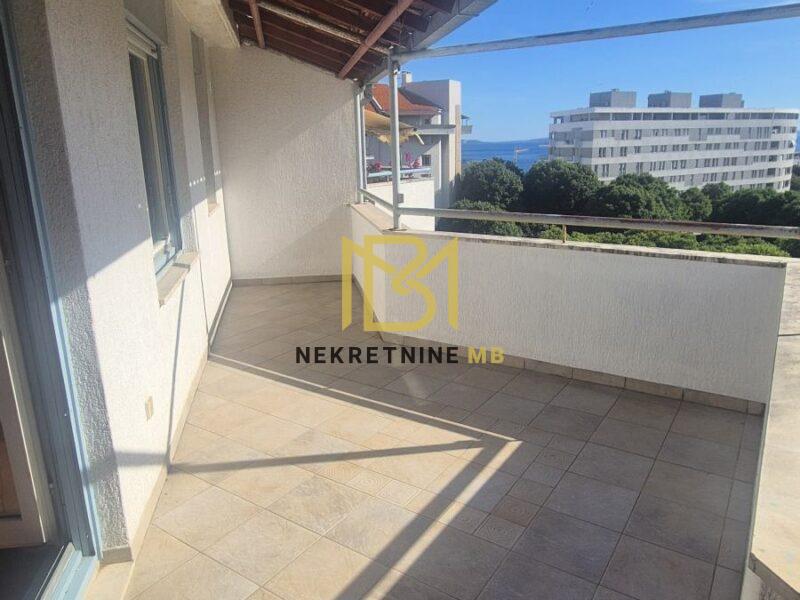 Prodajemo prazan i odmah useljiv stan na Žnjanu, površine 64m2