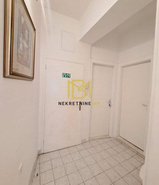 Prodajemo nenamješten stan u Splitu, predio Manuš, površine 38m2