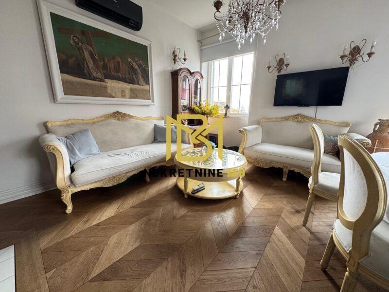 Trosoban stan s dnevnim boravkom, ekskluzivna lokacija, Bačvice, 102m2