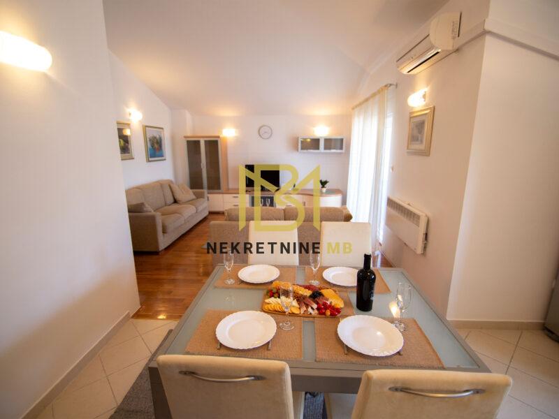 Ekskluzivno prodajemo u blizini hotela Le Meridian Lav 2-s stan 70m2, PM 13m2+sprema 6m2