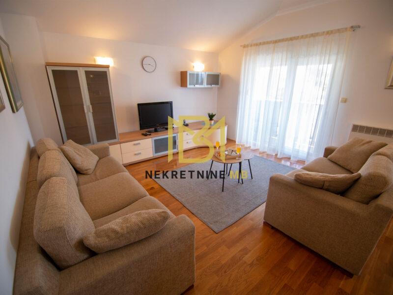 Ekskluzivno prodajemo u blizini hotela Le Meridian Lav 2-s stan 70m2, PM 13m2+sprema 6m2