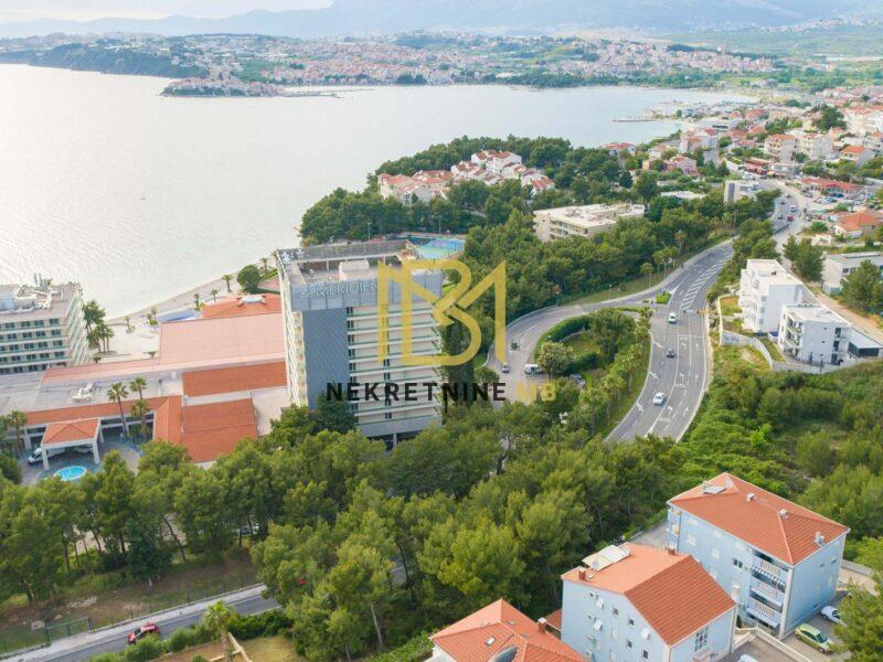 Ekskluzivno prodajemo u blizini hotela Le Meridian Lav 2-s stan 70m2, PM 13m2+sprema 6m2